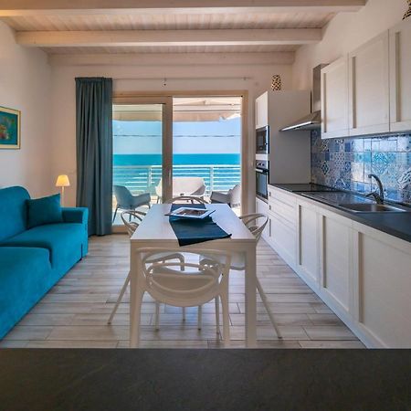 Luci Apartment Sea Beach Avola Bagian luar foto
