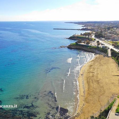 Luci Apartment Sea Beach Avola Bagian luar foto