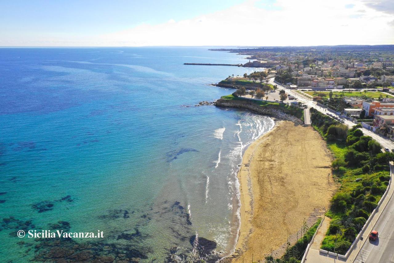 Luci Apartment Sea Beach Avola Bagian luar foto